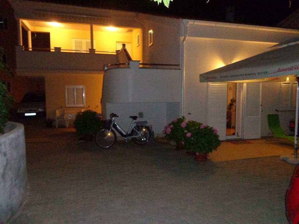 Apartments Kekica โนวาลยา ภายนอก รูปภาพ