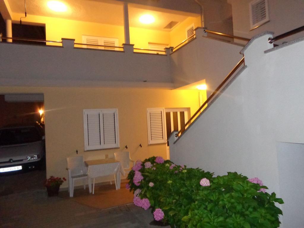 Apartments Kekica โนวาลยา ภายนอก รูปภาพ